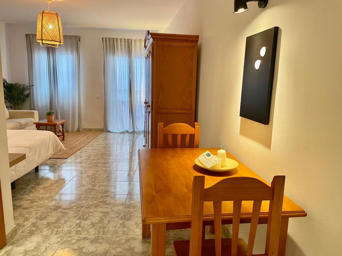 Apartamentos Alan Nerja Exterior photo