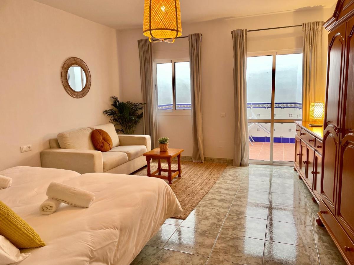 Apartamentos Alan Nerja Exterior photo